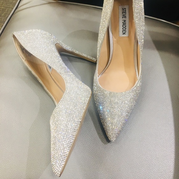 Pumps - Picture 1 of 2